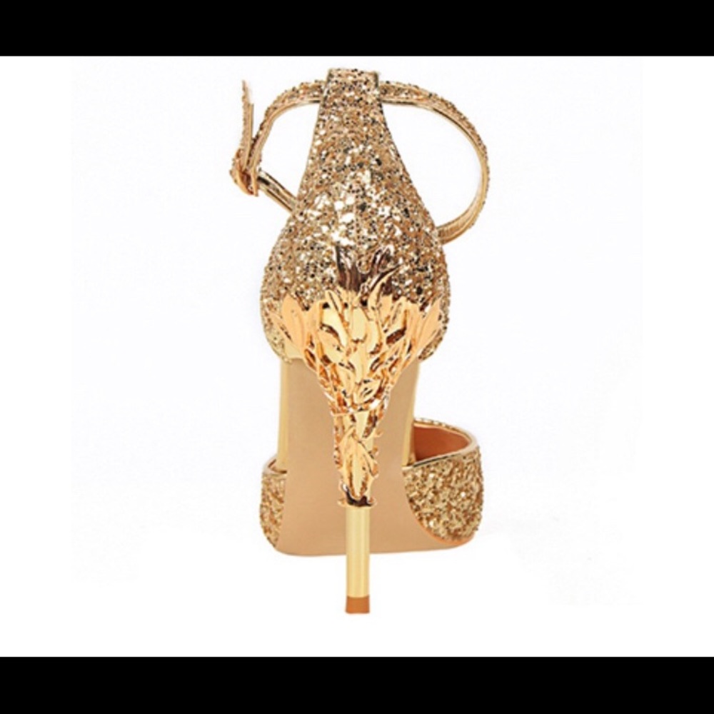 Heels - Picture 2 of 2